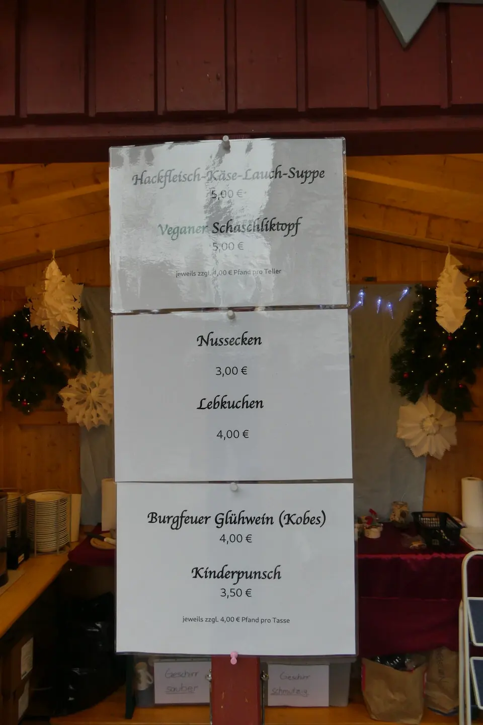 Unsere Weihnachtsbude auf dem Feuchter Weihnachtsmarkt